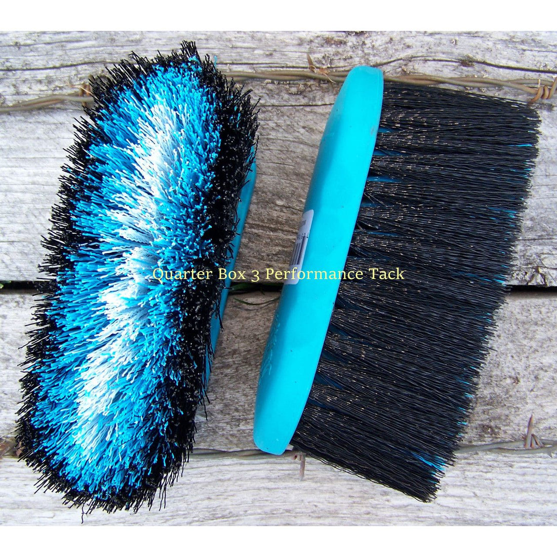 Brush - Tail Tamer Small Flick Brush (Small)