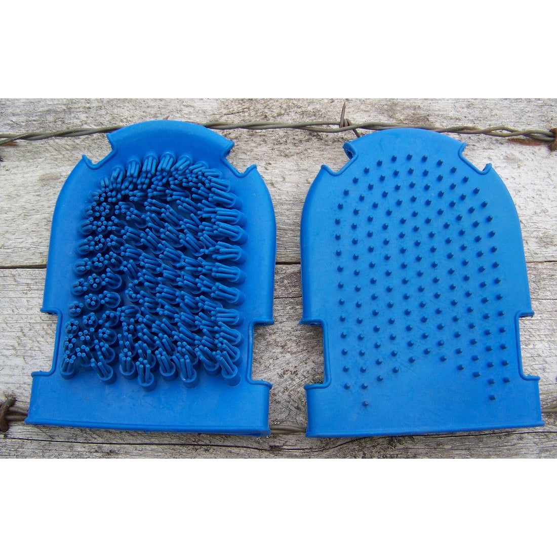 Wash Mitt - Flexible Rubber Wash & Scrub (Blue)