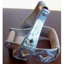 Stirrups - Engraved Visalia with Diamond Cut Outs