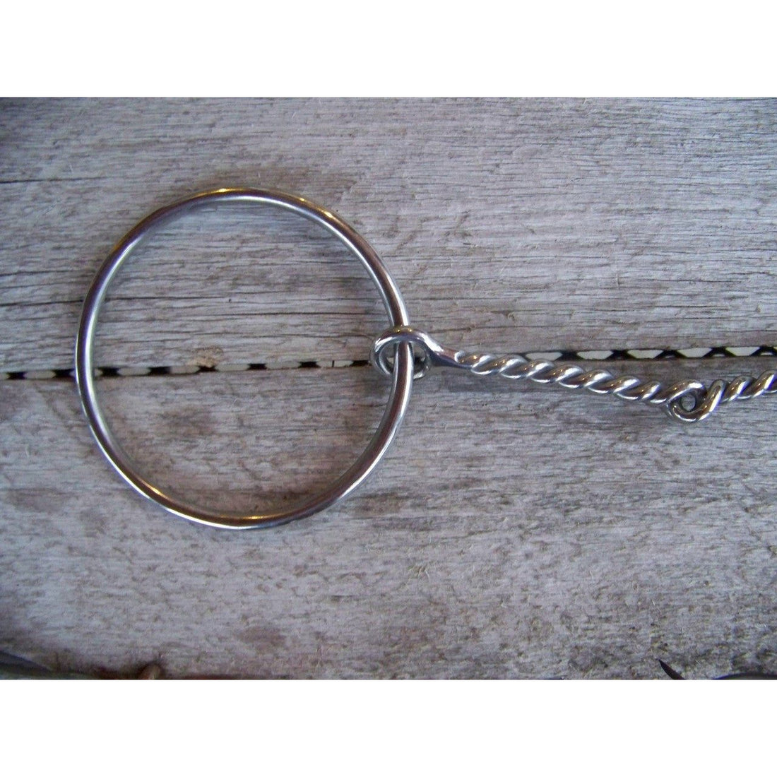 Bit - Shape Thin Twisted O-Ring