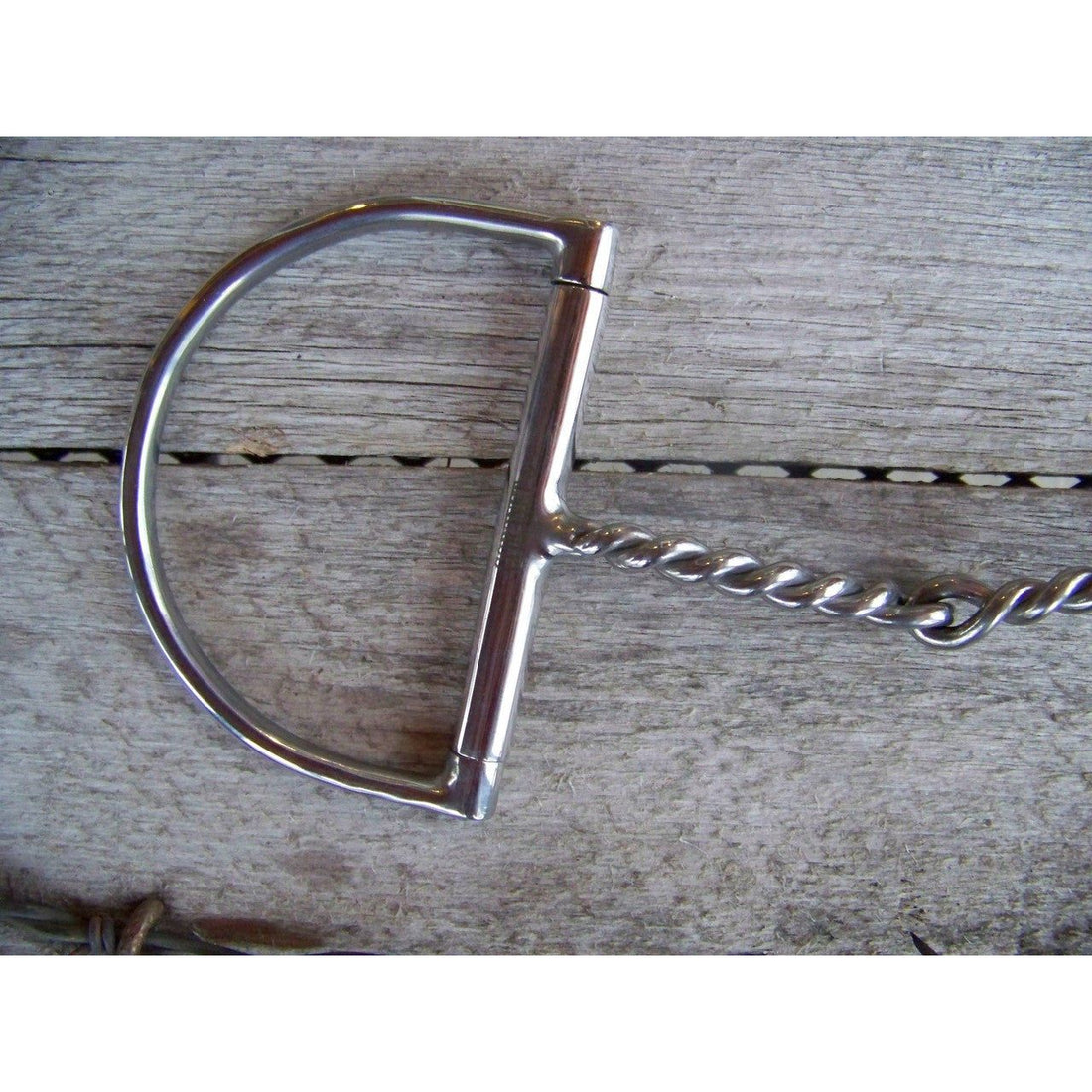 English Bit - Large Dee with Light Twist (5")