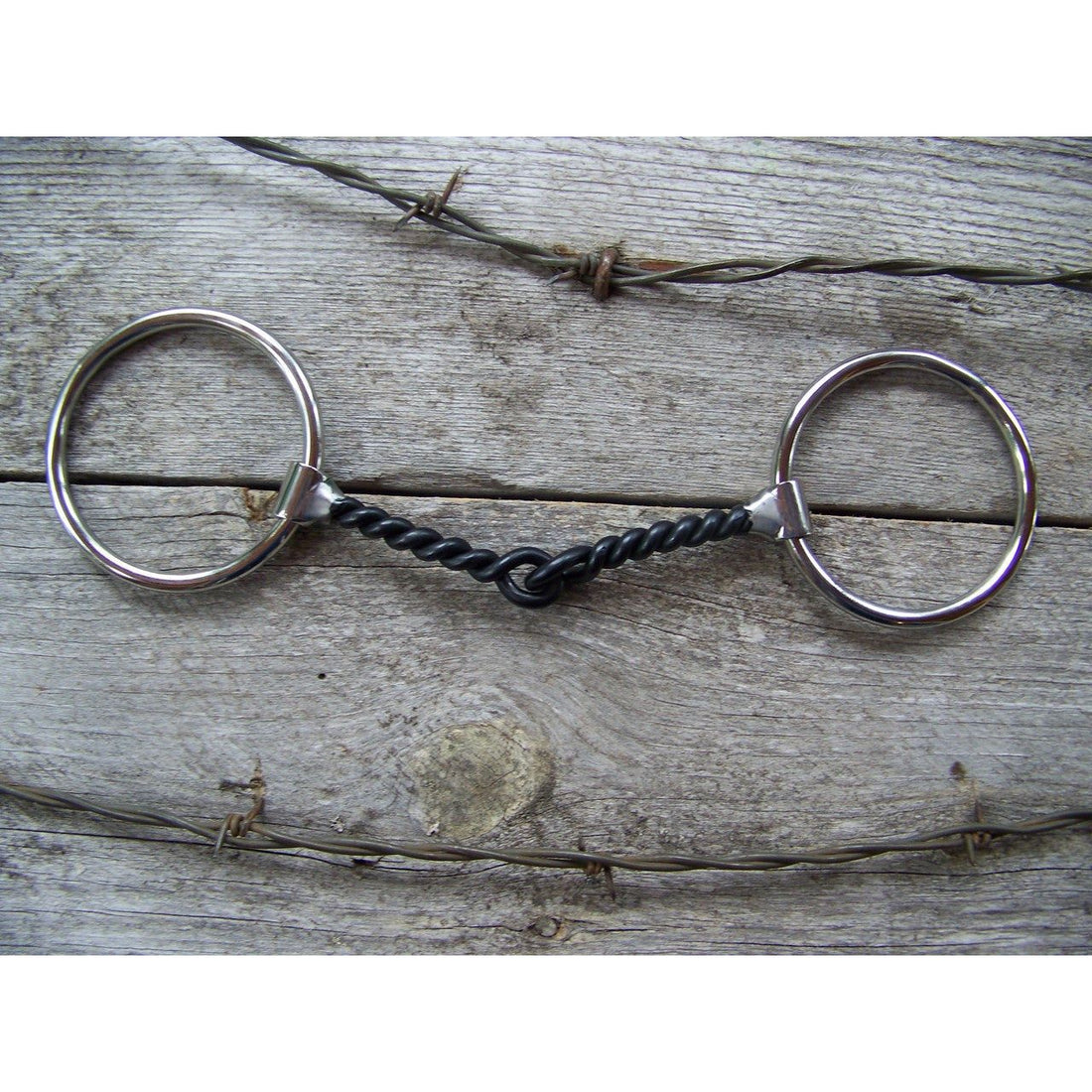 Bit - SS Ring Sweet Iron Twist