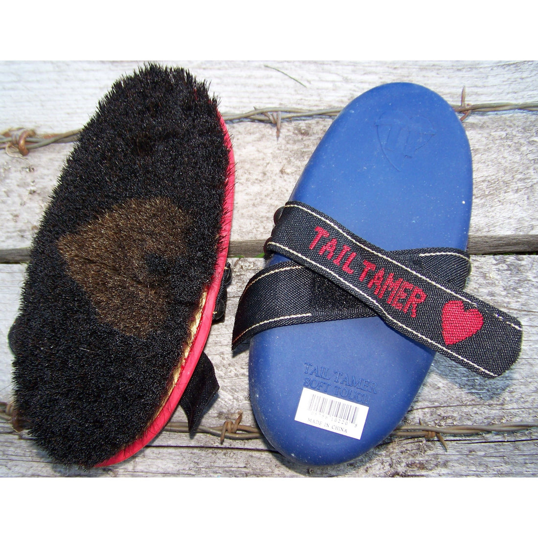 Brush - Tail Tamer Medium Horse Hair by Tail Tamer